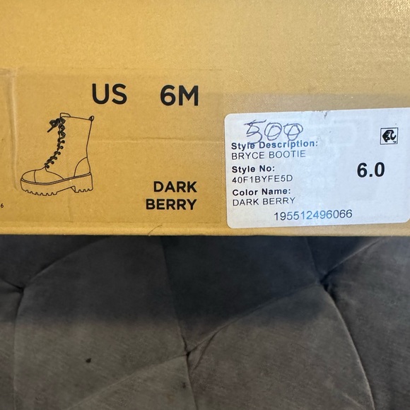 Michael Kors Women's Bryce Lug Sole Platform Combat Boot Dark Berry size 6/6.5 - Picture 11 of 12